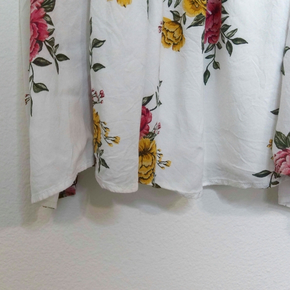 TORRID TOP - Picture 4 of 10